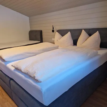 Haus Gabi アパート ノイシュティフト・イム・シュトゥーバイタール